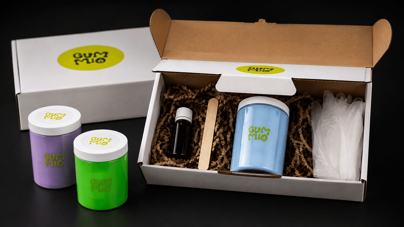 Everything required to prepare and apply Gummio, together in one kit.